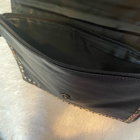 Black w/Gold Studs Clutch Bag - Picture 6 of 8